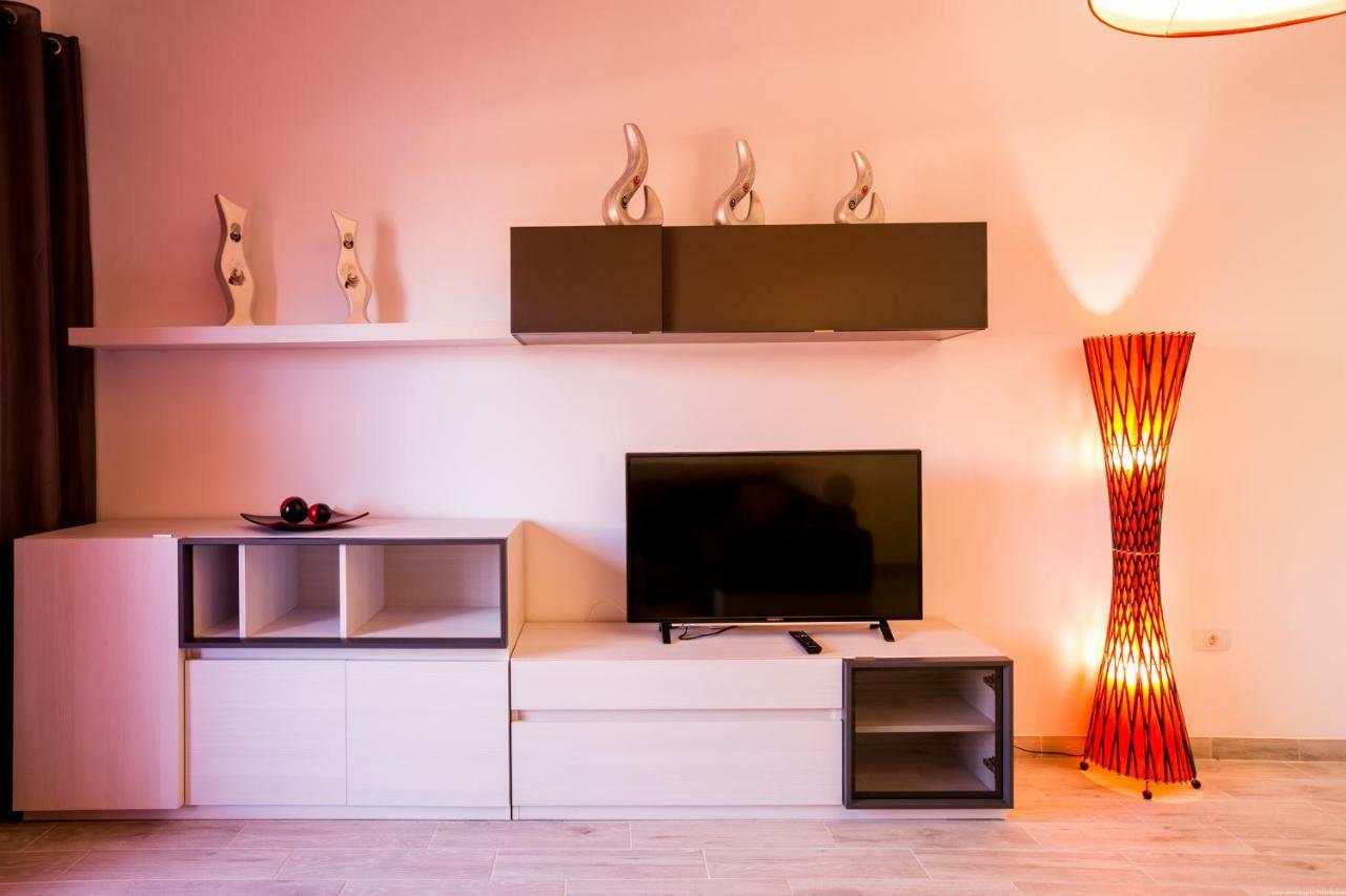 Spacious & Stylish Apartment Los Cristianos Los Cristianos  Exterior foto